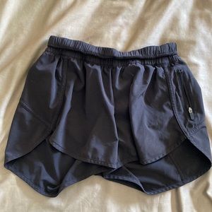 Lululemon black running shorts-Size 6
